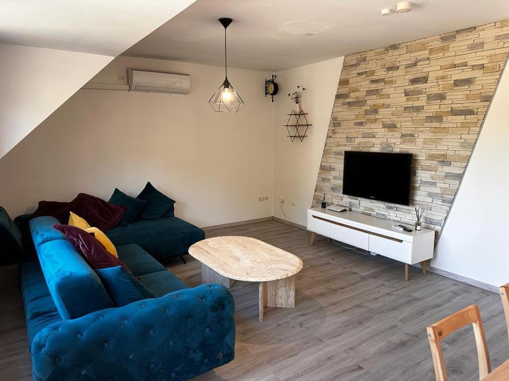 A&V Apartments Wunderschoene Rheinblick Wohnung Zum Entspannen Apt Ela دوسبرغ المظهر الخارجي الصورة