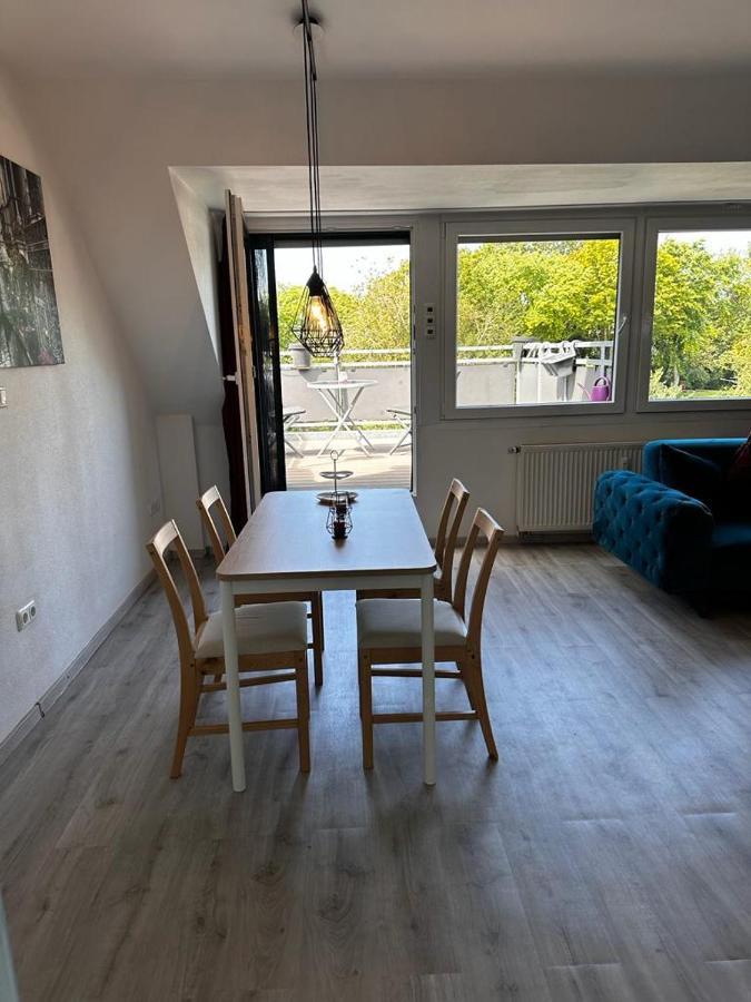 A&V Apartments Wunderschoene Rheinblick Wohnung Zum Entspannen Apt Ela دوسبرغ المظهر الخارجي الصورة